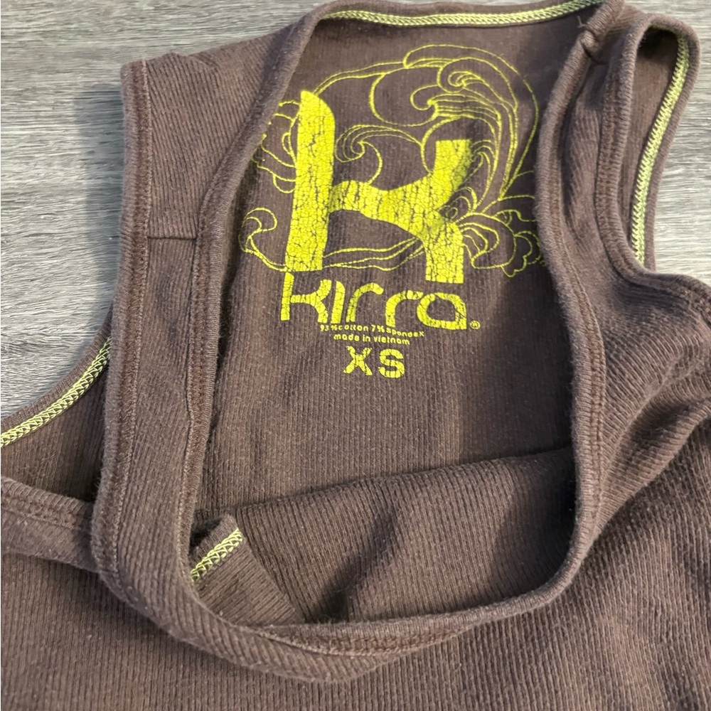 Colorful Tank Tops Set - Picture 3 of 10